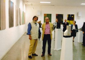 La città nel Sole c:o Circolo Culturale Bertold Brecht a Milano, con il critico Giorgio Seveso (in primo piano), (sullo sfondo) la dott.ssa Daniela Gambatesa, i coniugi Emilio e Lina Bartalini
